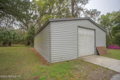 6004 SE Us 301 Hawthorne FL 32640