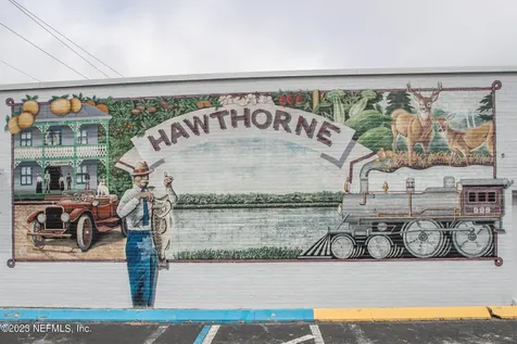 6004 SE Us 301 Hawthorne FL 32640