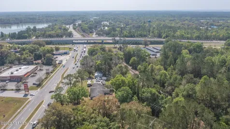 6004 SE Us 301 Hawthorne FL 32640