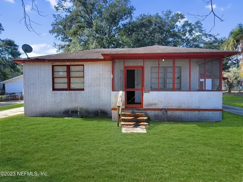 8974 Jackson Avenue Jacksonville FL 32208