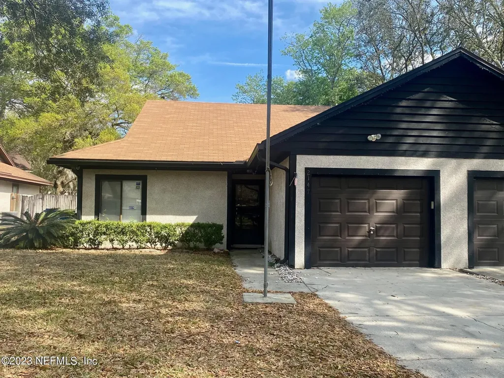 2147 Derringer Circle E Jacksonville FL 32225