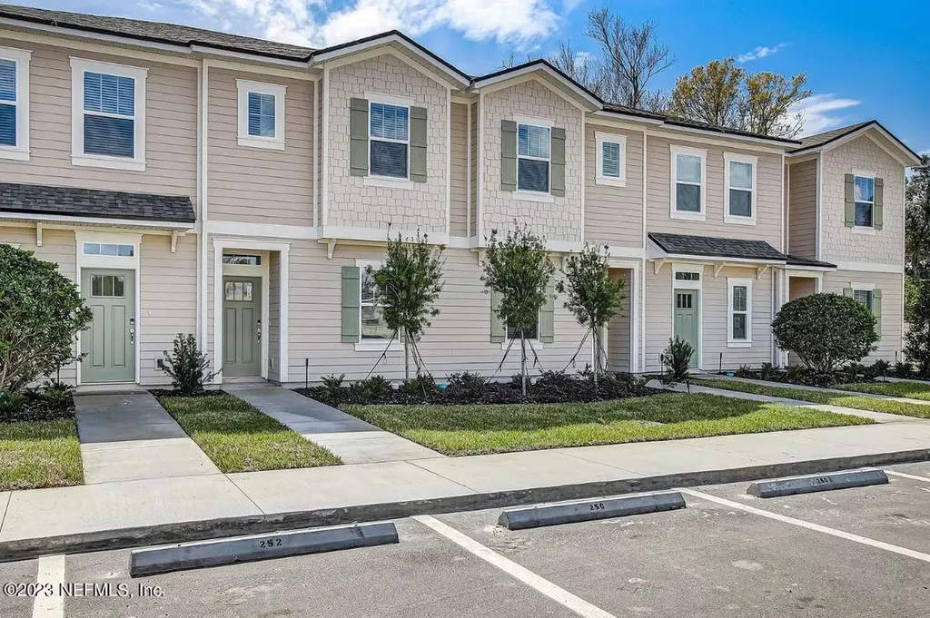 237 Annies Place Jacksonville FL 32218