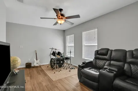 12109 Narrowleaf Court Jacksonville FL 32225