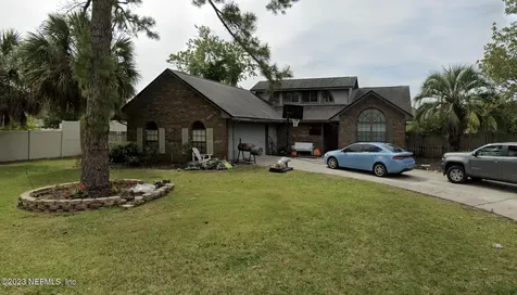 387 Misty Hollow Drive W Jacksonville FL 32225
