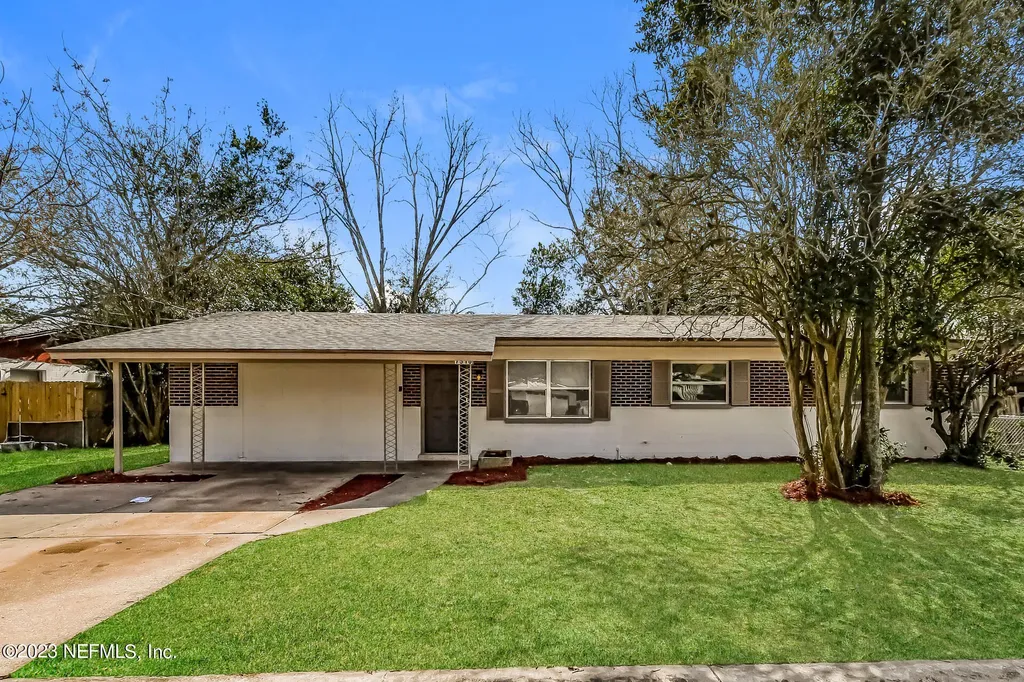 7916 Renault Drive S Jacksonville FL 32244