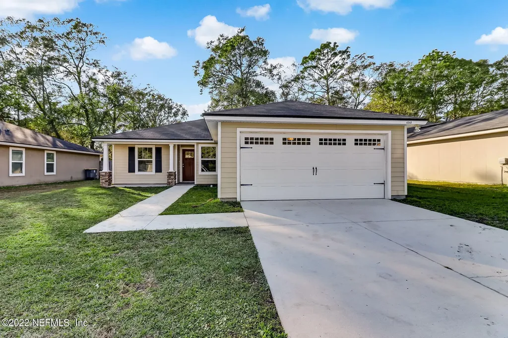 4540 Glendas Meadow Drive Jacksonville FL 32210