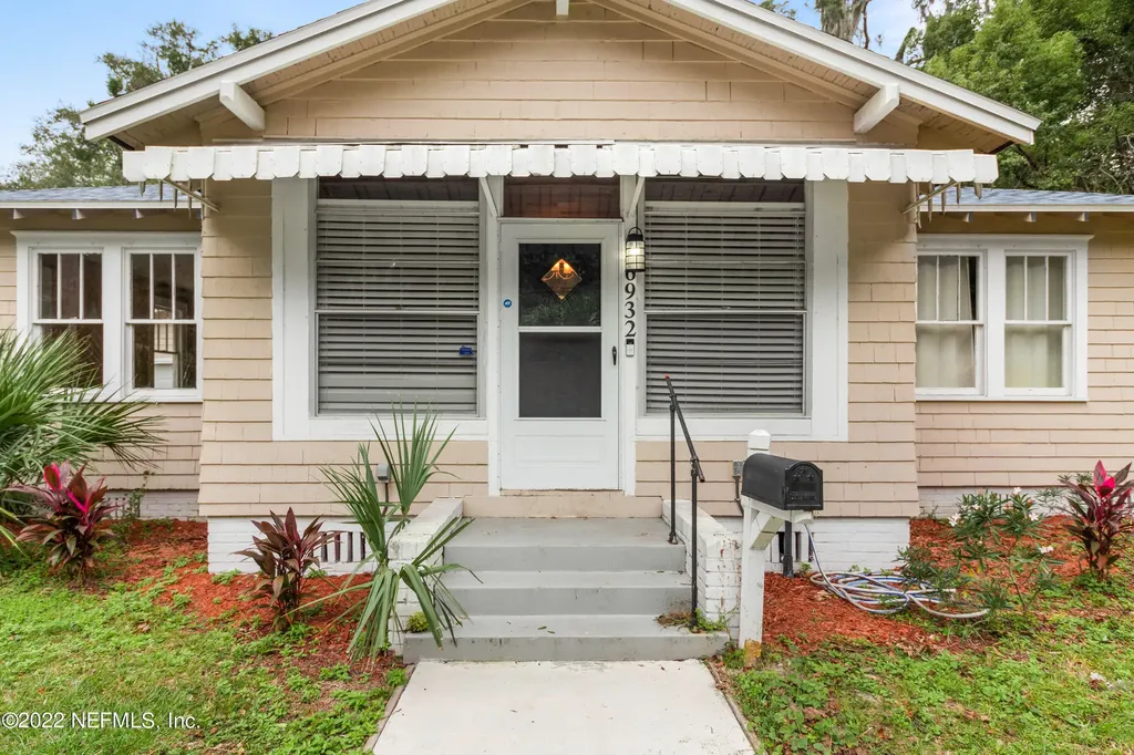 6932 Oakwood Street Jacksonville FL 32208