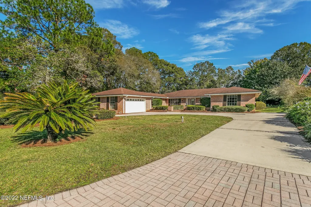 8429 Royalwood Drive Jacksonville FL 32256