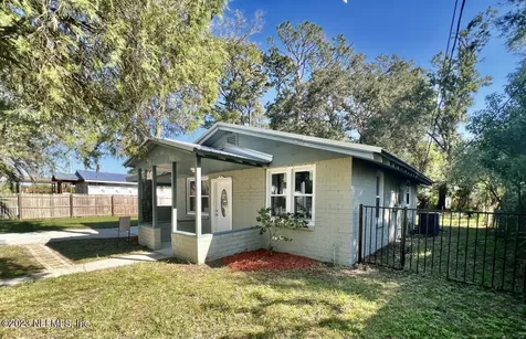 1053 Center Street Green Cove Springs FL 32043