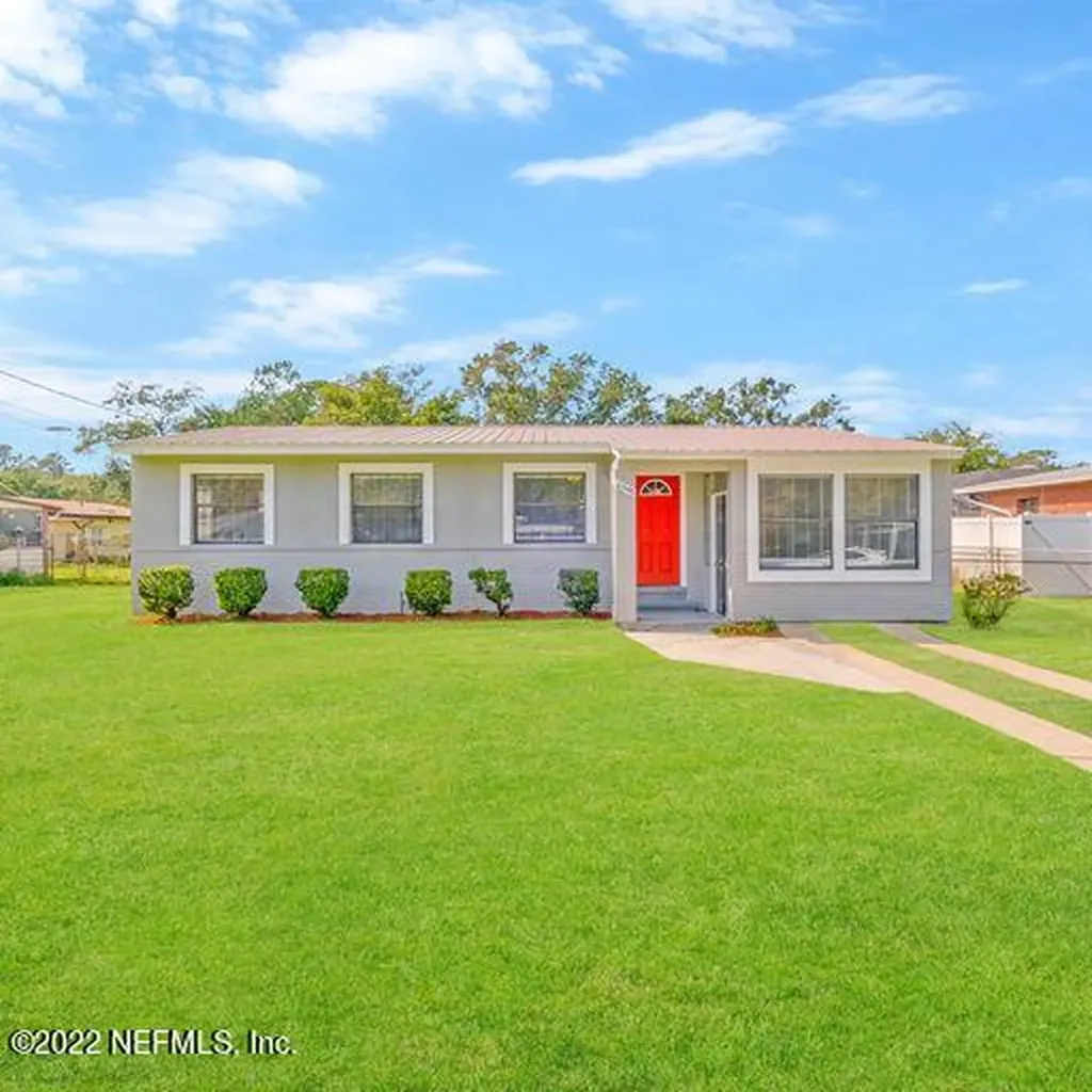 6346 Commodore Drive Jacksonville FL 32244