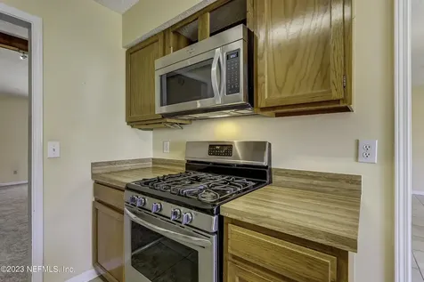 4413 Forest Haven Drive S Jacksonville FL 32257