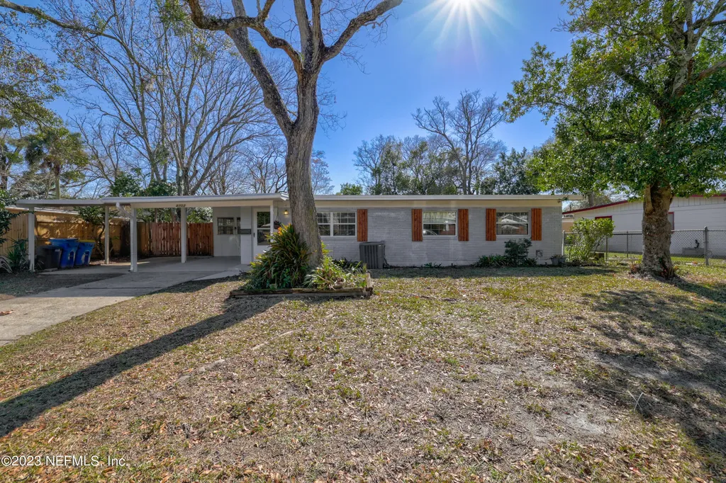 8702 Mathonia Avenue Jacksonville FL 32211