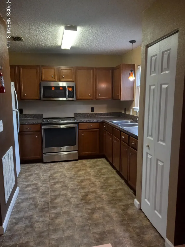 2541 Haywood Estates Lane Jacksonville FL 32233