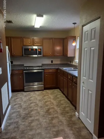 2541 Haywood Estates Lane Jacksonville FL 32233