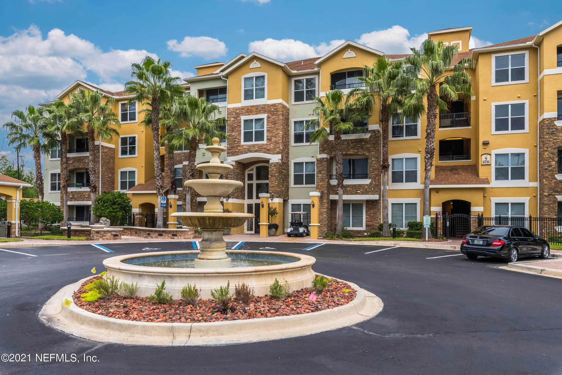 8539 Gate Parkway W Jacksonville FL 32216