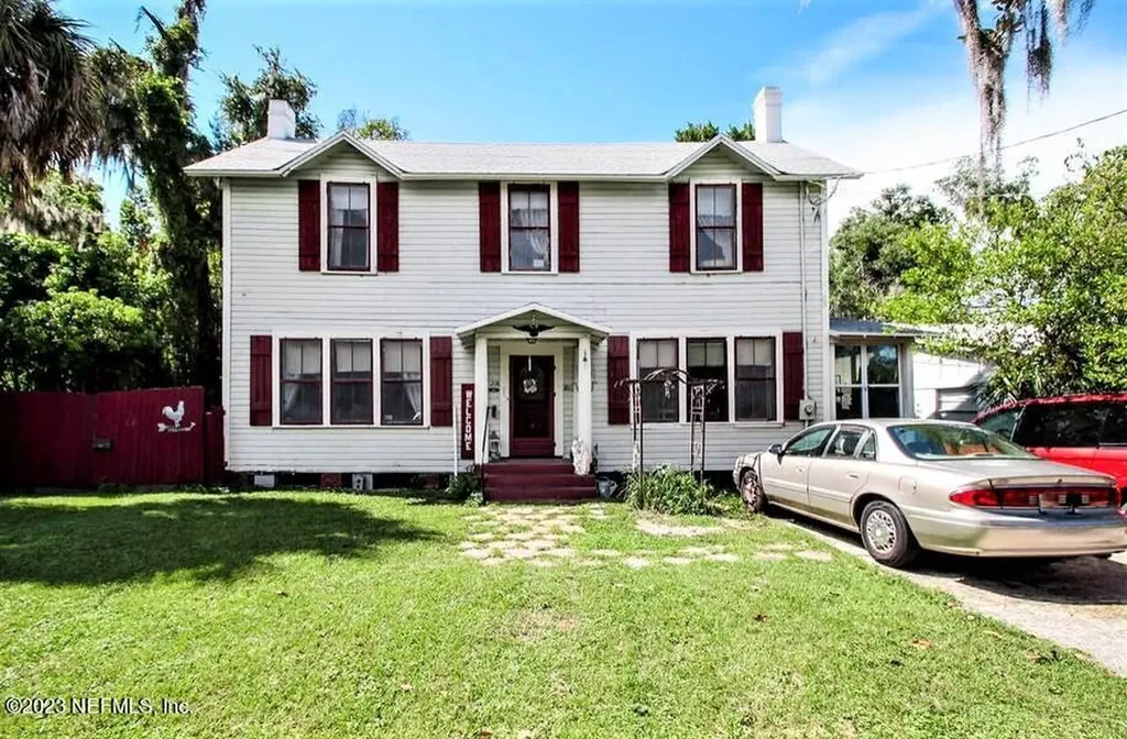 208 Park Street Green Cove Springs FL 32043