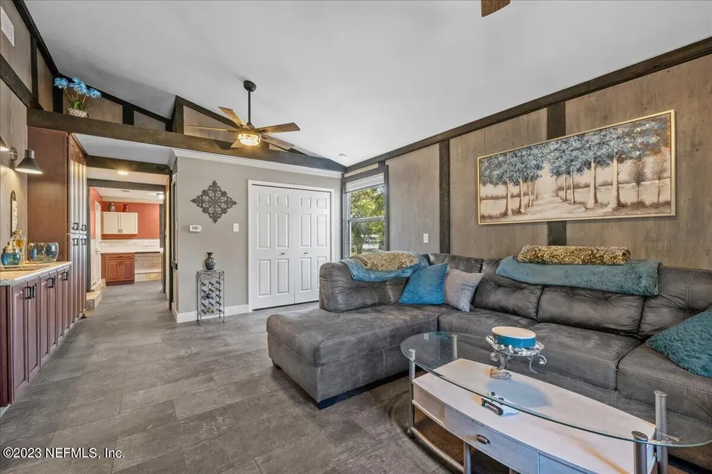 122 Boll Green Drive Interlachen FL 32148