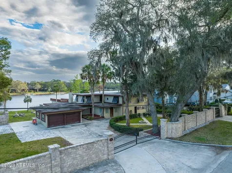 5740 Clifton Avenue Jacksonville FL 32211