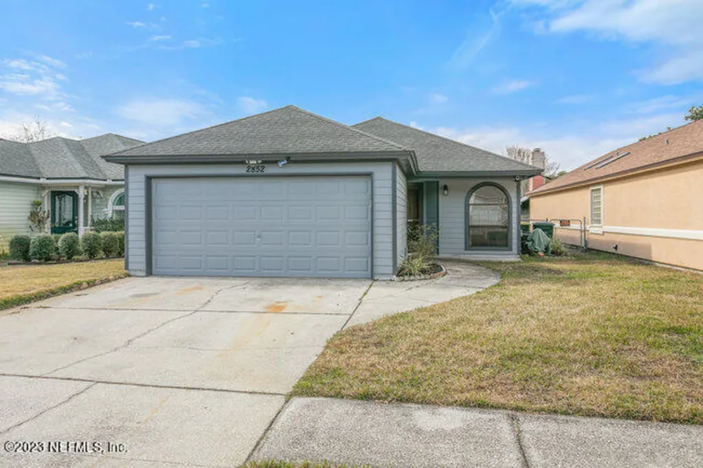 2852 Lantana Lakes Drive E Jacksonville FL 32246