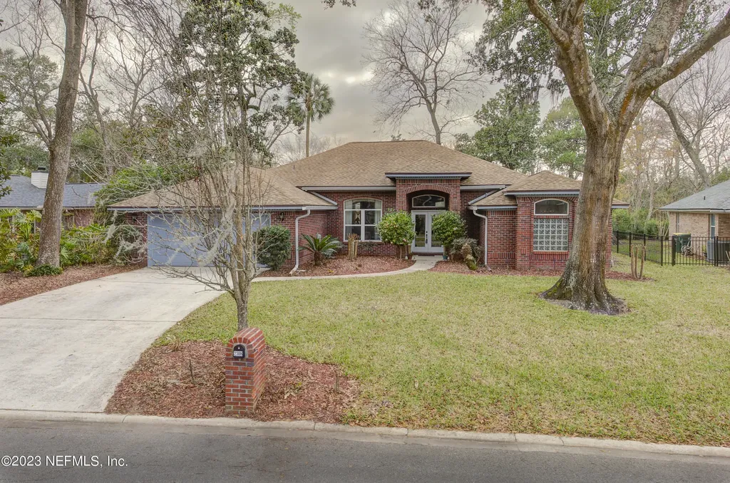 2308 Covington Creek Drive W Jacksonville FL 32224