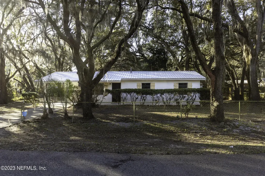 4523 Hudson Street Palatka FL 32177