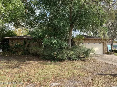8642 Elm Leaf Court Port Richey FL 34668