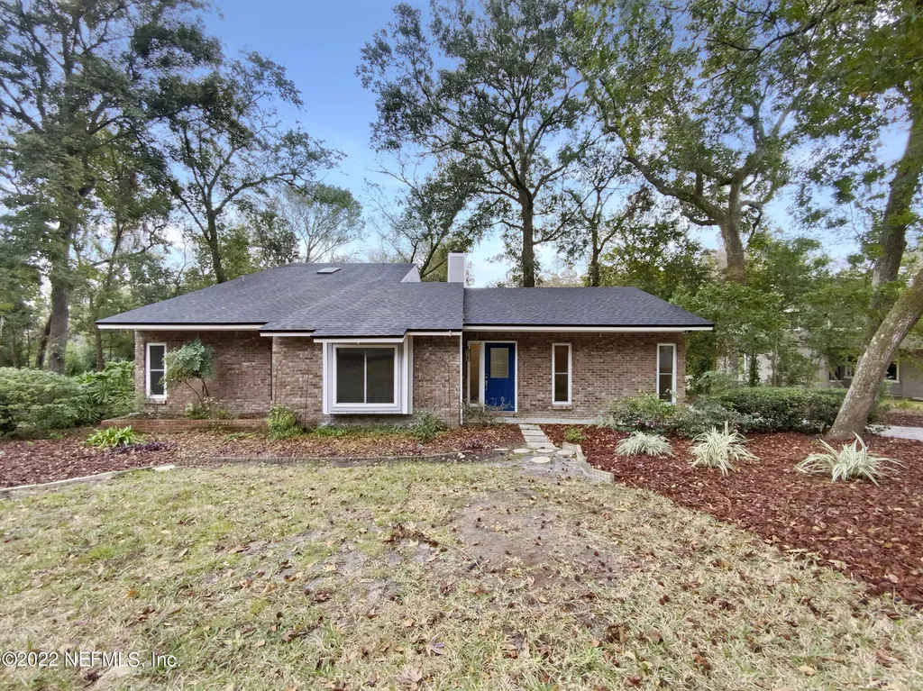 4143 Whispering Oaks Drive E Jacksonville FL 32277