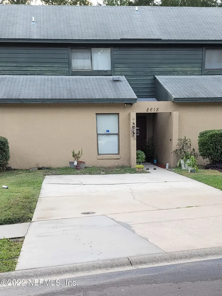 8618 Colony Pine Circle W Jacksonville FL 32244