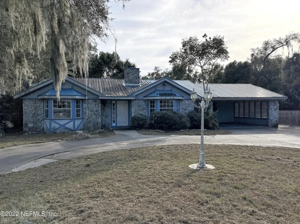 2411 Leigh Terrace Palatka FL 32177