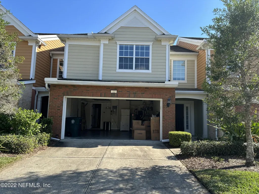 4225 Metron Drive Jacksonville FL 32216