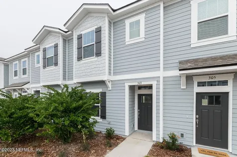 303 Annies Place Jacksonville FL 32218