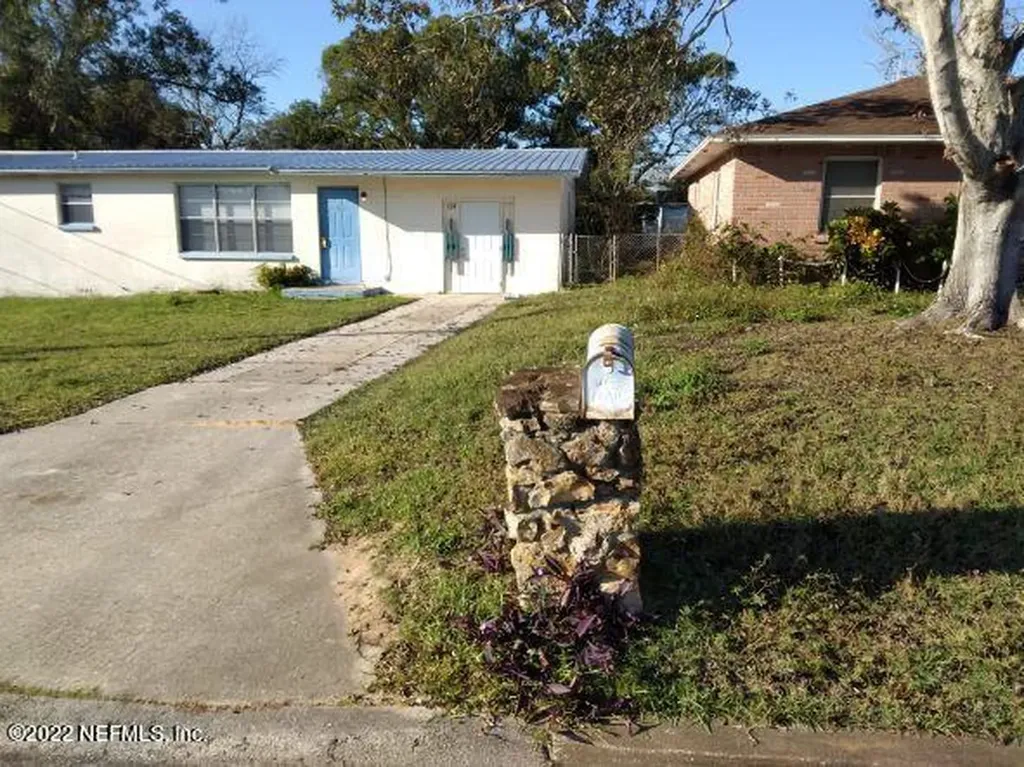 724 Essex Road Daytona Beach FL 32114