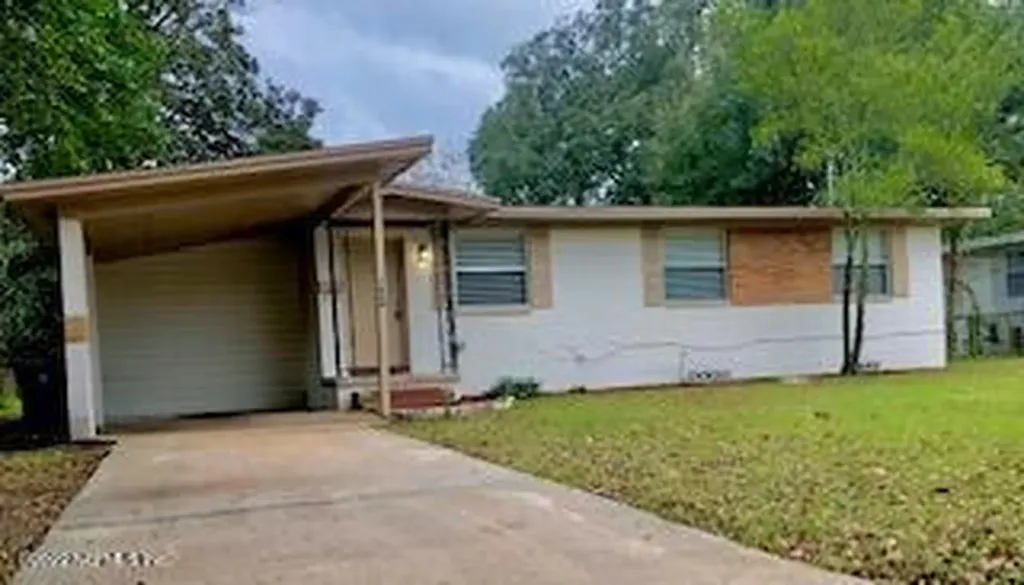 7434 Darwood Road Jacksonville FL 32211