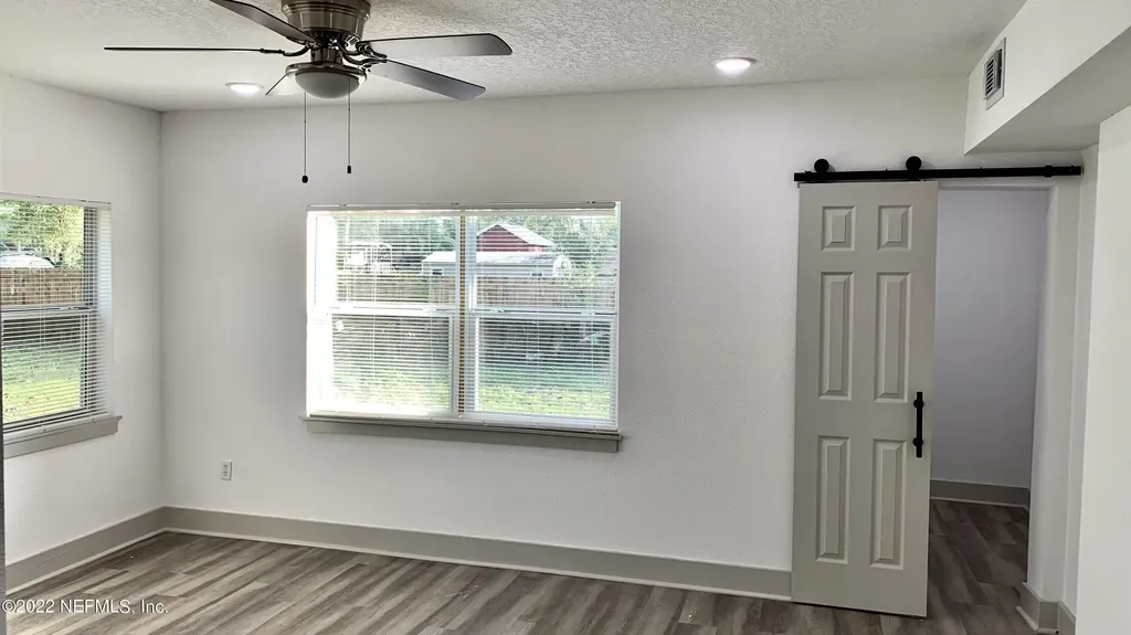 3033 Yanlee Lane Jacksonville FL 32223