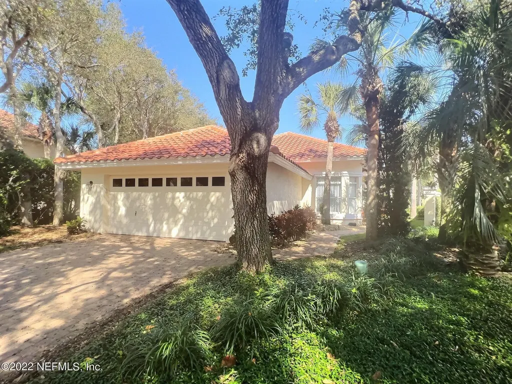 17 Madeira Court Palm Coast FL 32137