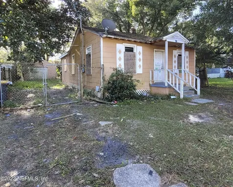 946 Glencarin Street Jacksonville FL 32208