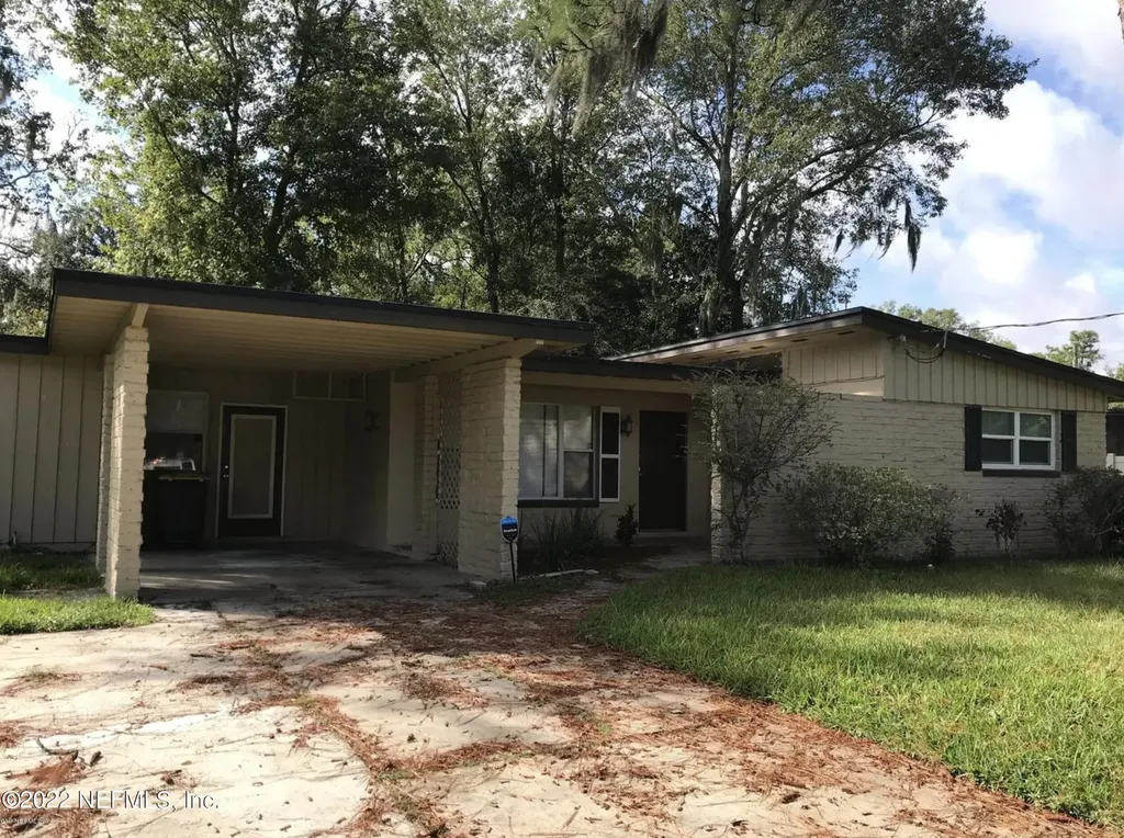7032 Bernay Avenue Jacksonville FL 32205