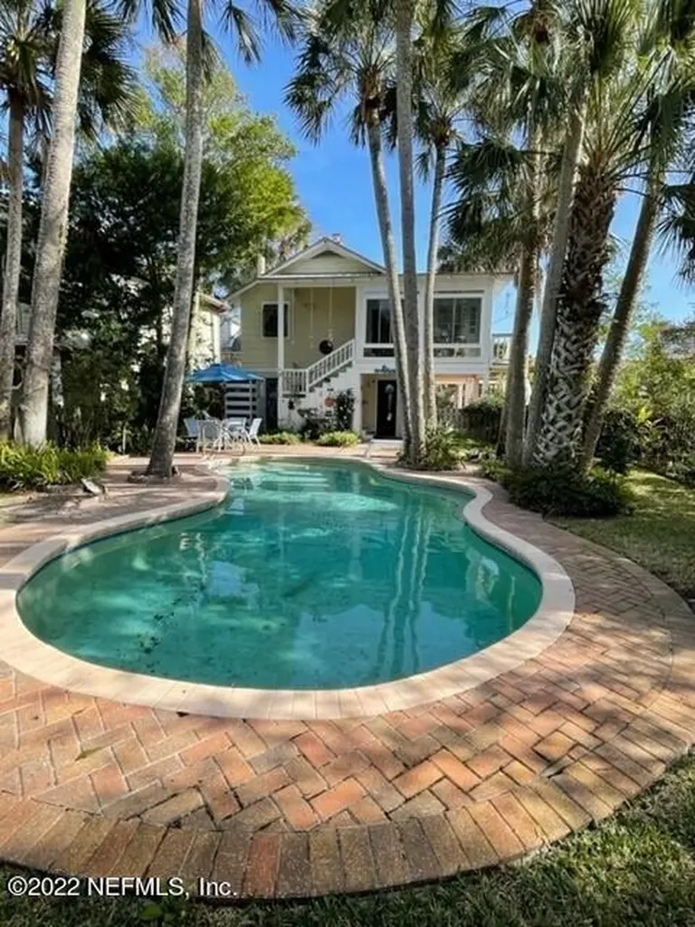 149 10th Street Atlantic Beach FL 32233