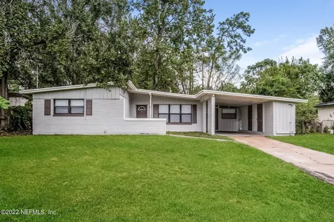 7023 Cherbourg Avenue N Jacksonville FL 32205