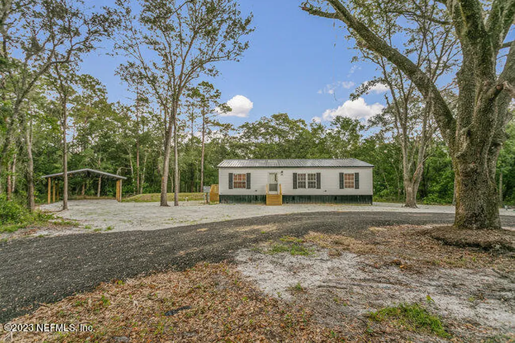 5070 Irving Street Hastings FL 32145