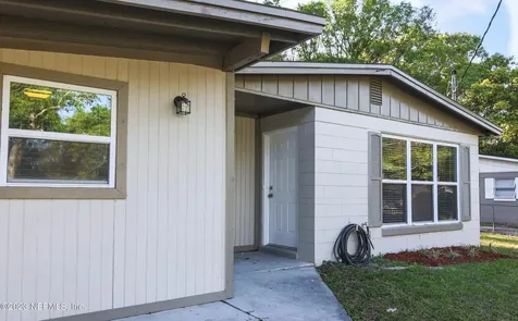 2308 Looking Glass Lane Jacksonville FL 32210