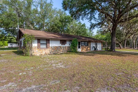 715 Norman Avenue Interlachen FL 32148