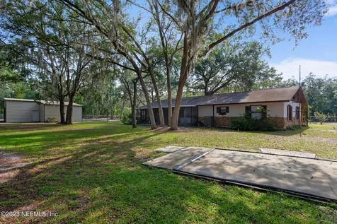 715 Norman Avenue Interlachen FL 32148