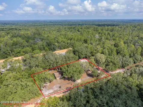 715 Norman Avenue Interlachen FL 32148