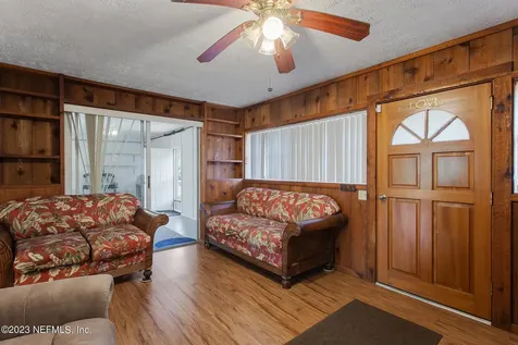 715 Norman Avenue Interlachen FL 32148