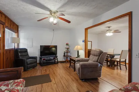 715 Norman Avenue Interlachen FL 32148
