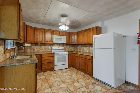 715 Norman Avenue Interlachen FL 32148