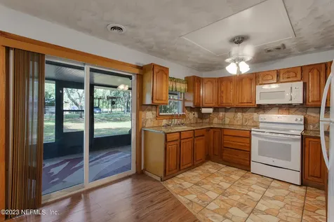 715 Norman Avenue Interlachen FL 32148