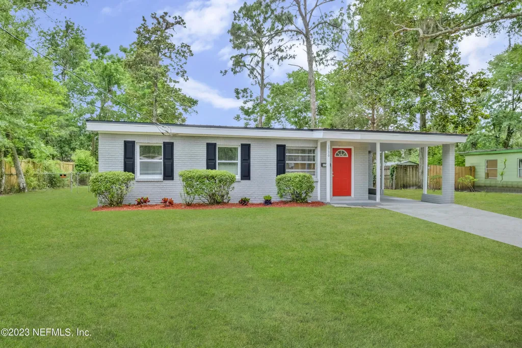 1736 Loyola Drive N Jacksonville FL 32218