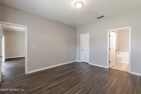 7128 Rampart Ridge Circle W Jacksonville FL 32244